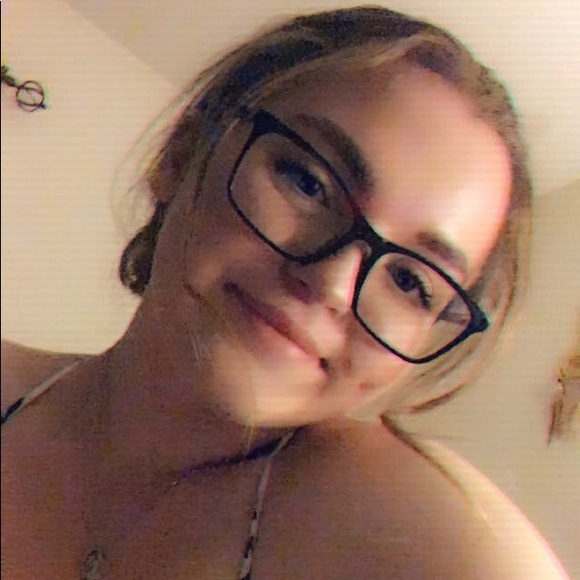 Meet your Posher, Magan - Picture 1 of 1